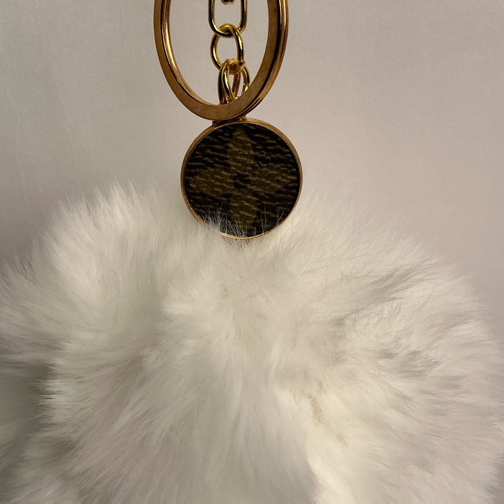Louis Vuitton Upcycled Monogram Canvas White faux Fur Pom Pom Keychain Charm - Picture 3 of 4
